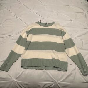 Oversized striped sweatshirt